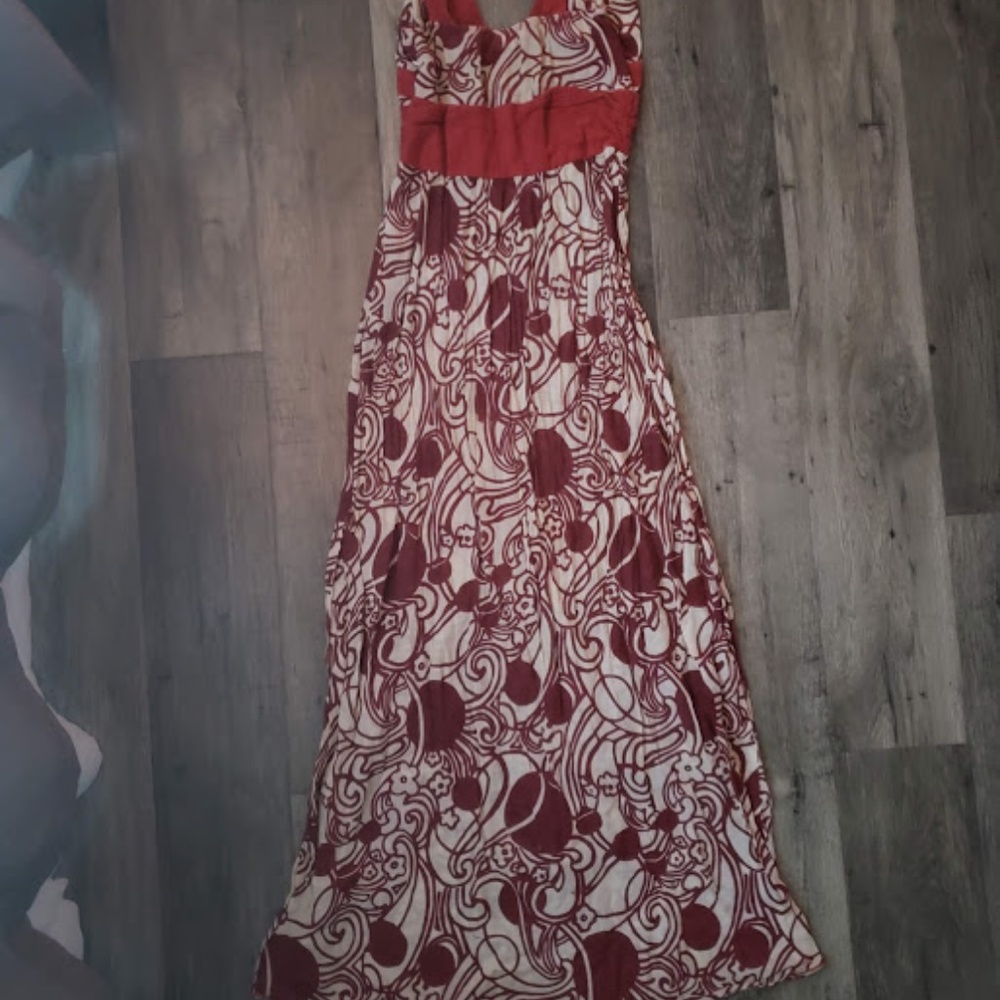 Dress - Picture 3 of 4